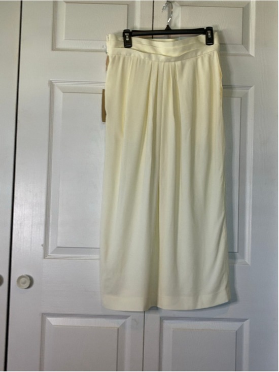 Unbranded Pants - Women's Perry Ellis Pleated Skirt, Size 14, Beige